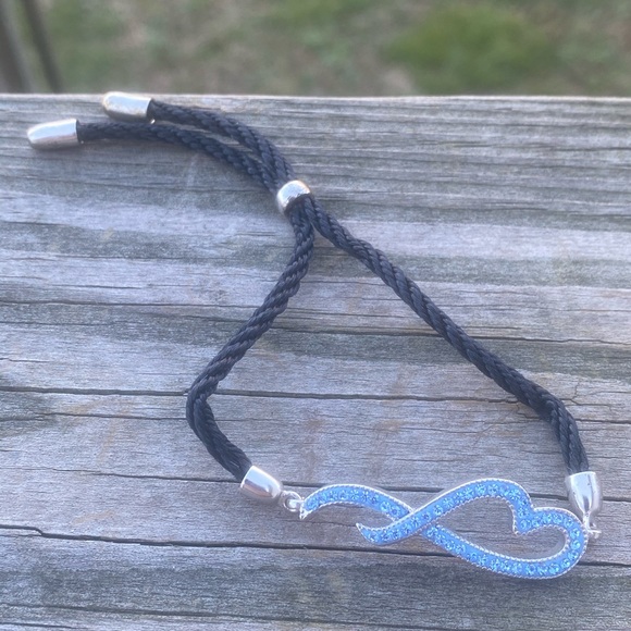 Light blue crystal heart bracelet NWT - Picture 5 of 11